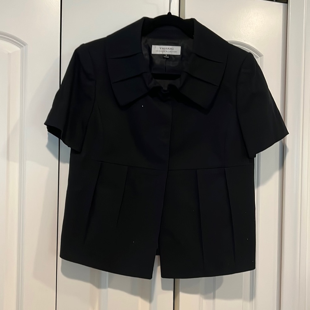 Tabari black and white suit